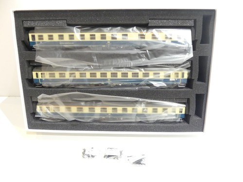 Models 46 143 - l.s., 3er